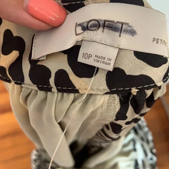 LOFT Silky High Neck Elastic Waist Classic Animal Print Dress - Size 10P - Picture 11 of 12